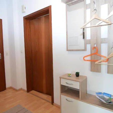 Cozy Holiday In Germany With Garden アパート *
